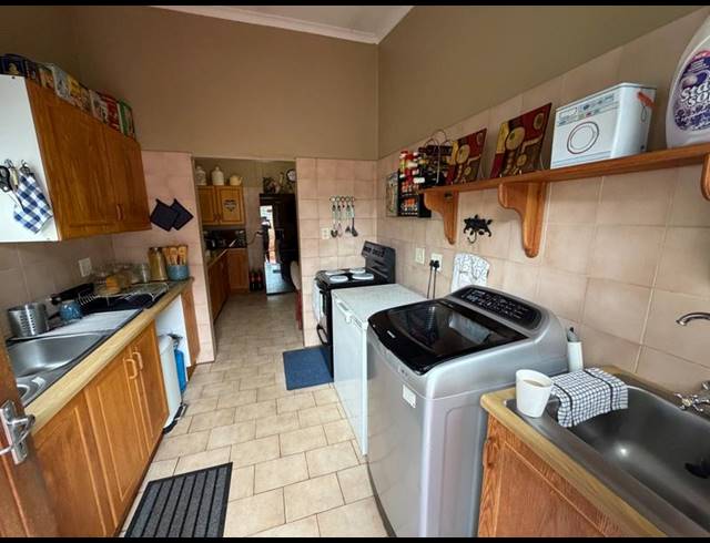 3 BEDROOM TOWNHOUSE FOR SALE IN CLARINA